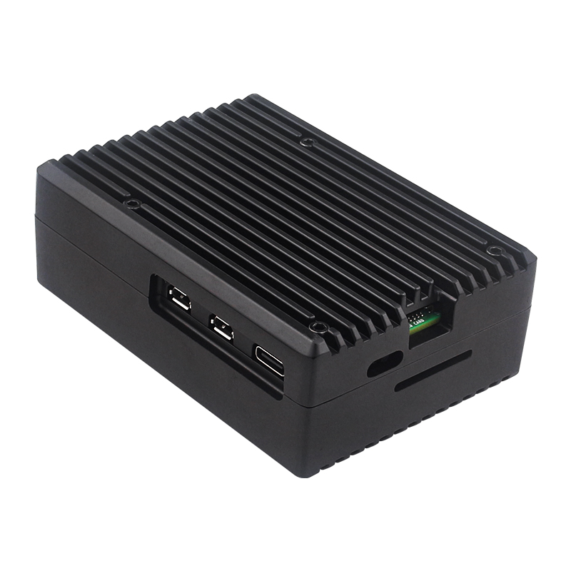 Custodia in lega di alluminio  - Raspberry Pi 5 8Gb Kit recensione e prezzo